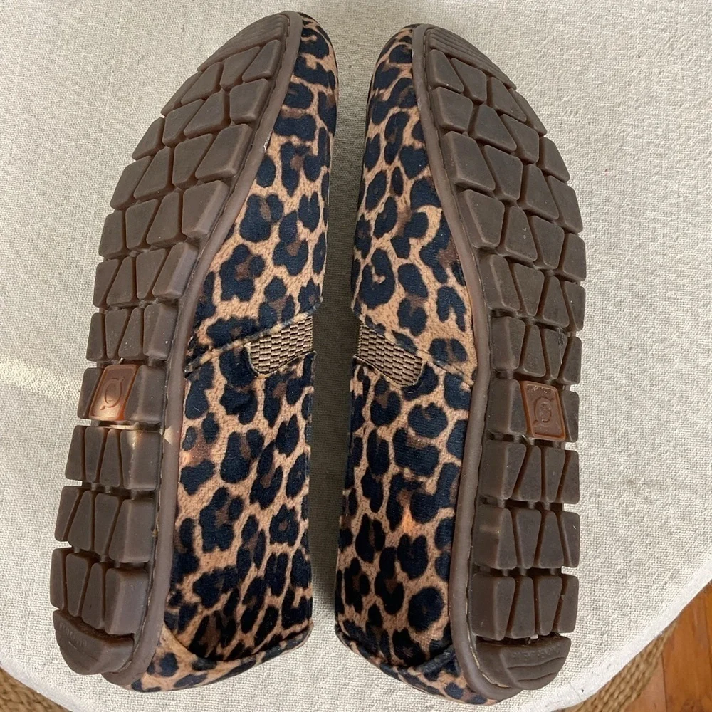 Women’s Born Sebra Leopard Print Slip On Loafer Size 6.5
